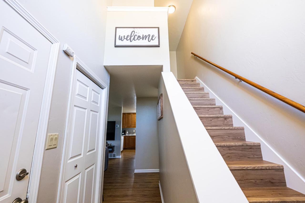 Serene 3 Bedroom Home, Nrm, Wi-Fi, Parking, Queen Bed De Pere Εξωτερικό φωτογραφία