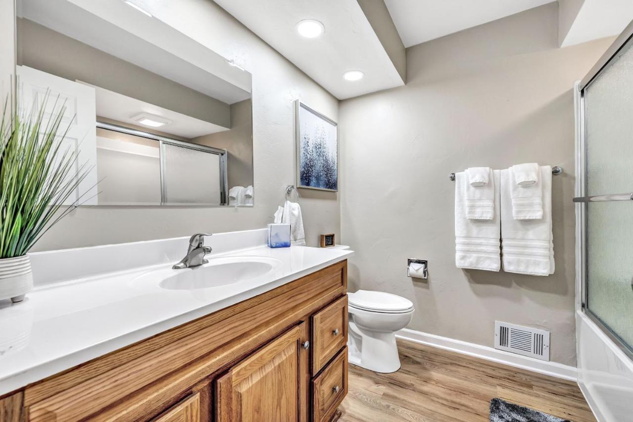 Serene 3 Bedroom Home, Nrm, Wi-Fi, Parking, Queen Bed De Pere Εξωτερικό φωτογραφία